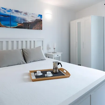 Casa A Primera Linea De Mar * קוסטה טגוויסה